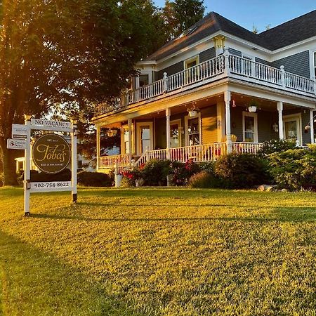 Toba'S Bed & Breakfast Lunenburg Extérieur photo