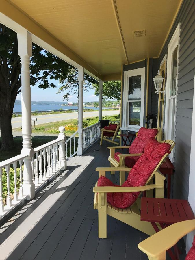 Toba'S Bed & Breakfast Lunenburg Extérieur photo