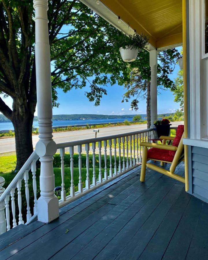 Toba'S Bed & Breakfast Lunenburg Extérieur photo