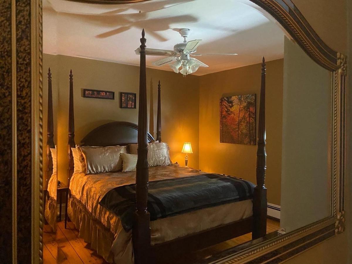 Toba'S Bed & Breakfast Lunenburg Extérieur photo