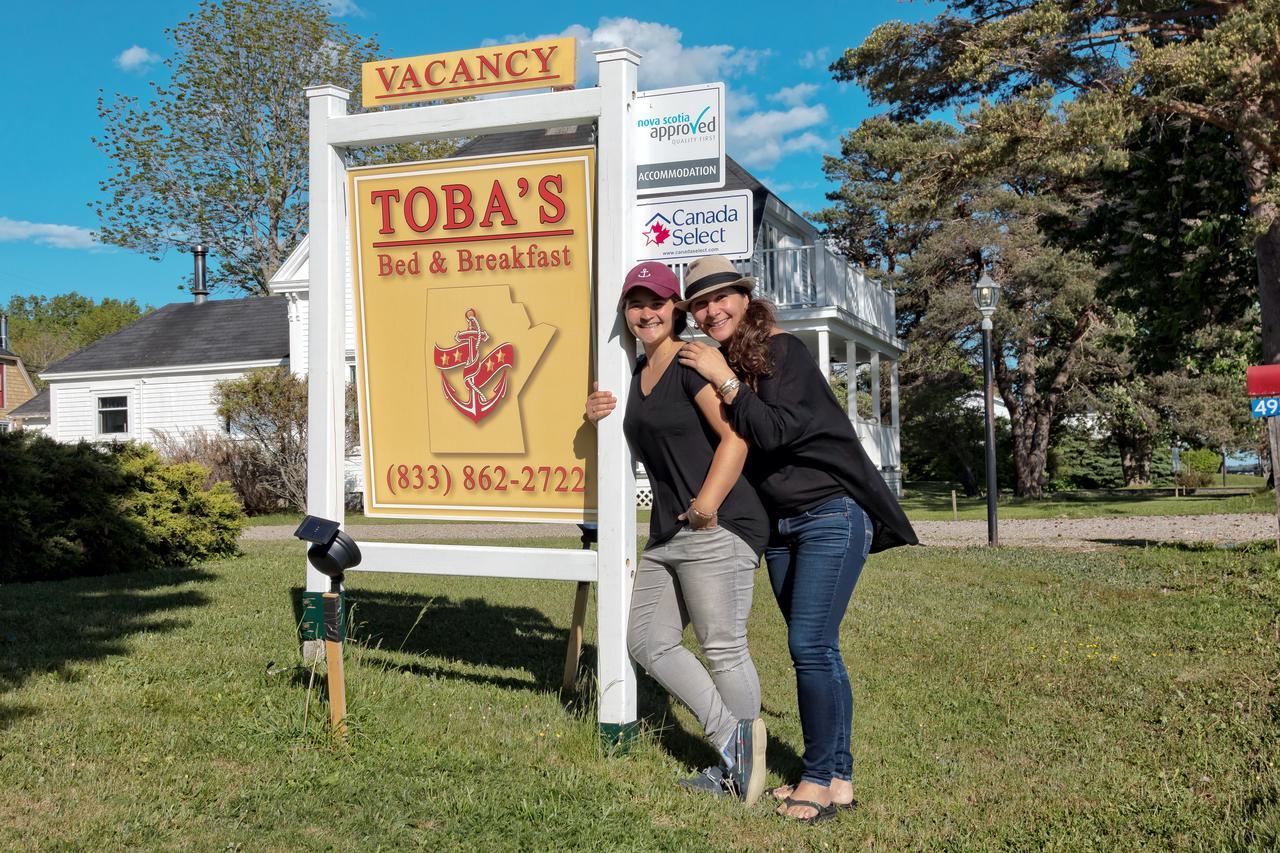 Toba'S Bed & Breakfast Lunenburg Extérieur photo